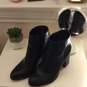 super cute black faux leather boots, size 8-8.5!